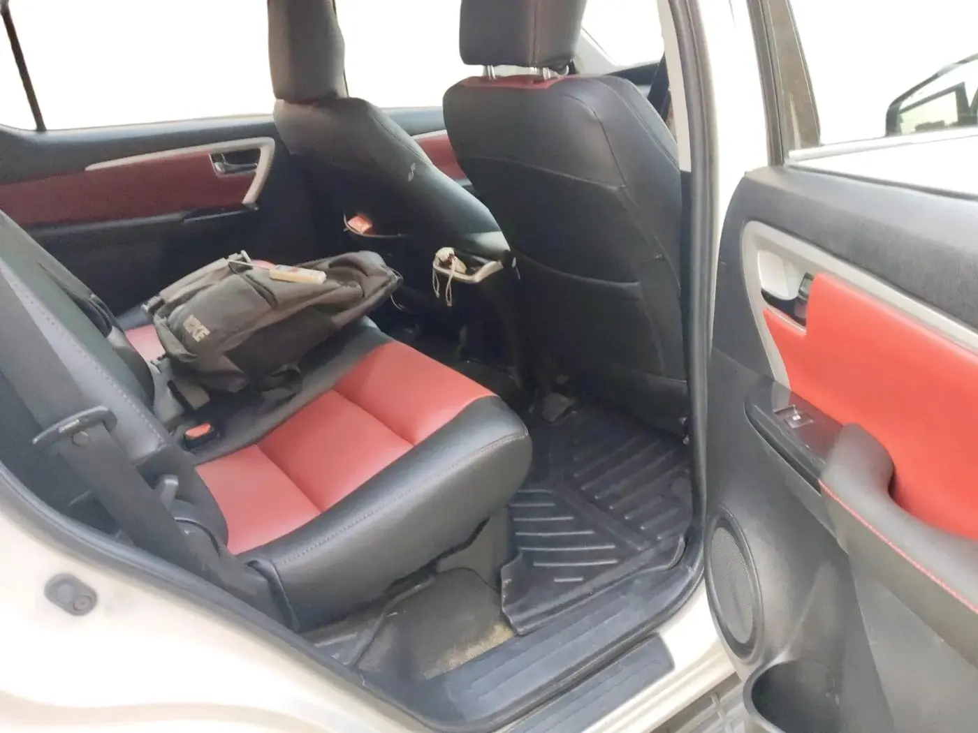 2017 Toyota Fortuner 2.8 4X2 AT, Diesel, Automatic, 1,37,934 km, interior