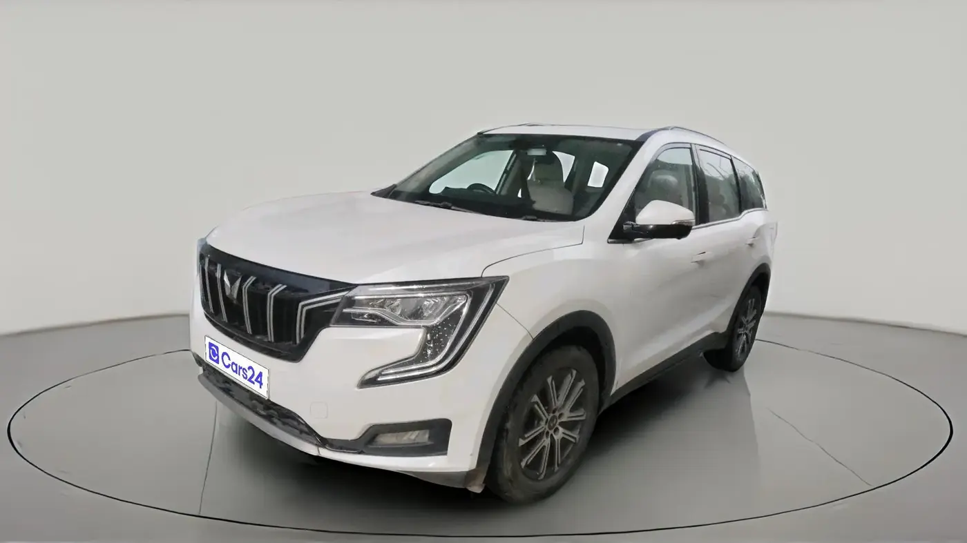 2022 Mahindra XUV700 AX 7 LUXURY P AT 7 STR, Petrol, Automatic, 81,399 km, exterior