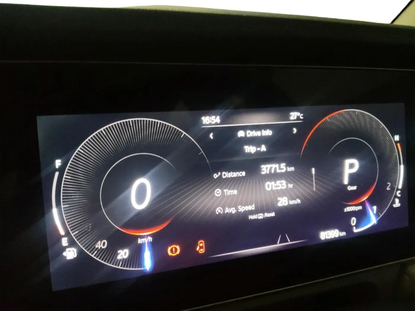 2022 Mahindra XUV700 AX 7 LUXURY P AT 7 STR, Petrol, Automatic, 81,399 km, interior