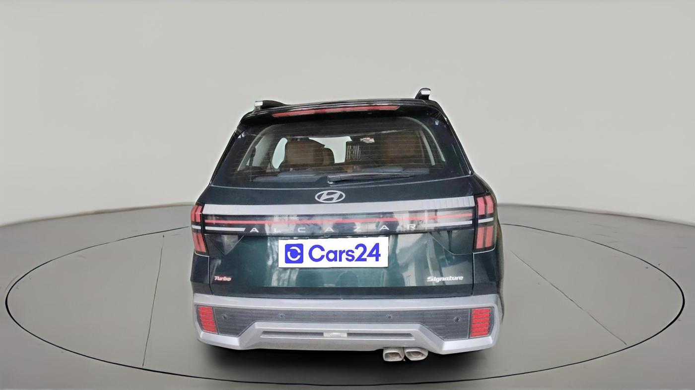 2024 Hyundai ALCAZAR Signature 6 STR 1.5 Turbo GDi Petrol DCT, Petrol, Automatic, 23,218 km, exterior
