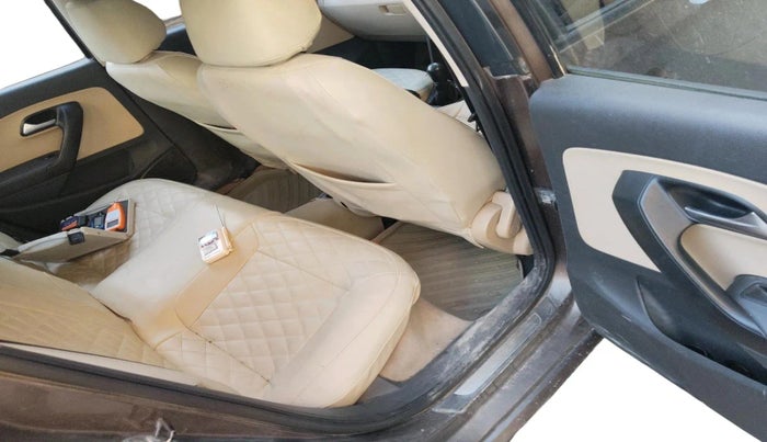 2016 Volkswagen Ameo COMFORTLINE 1.5L, Diesel, Manual, 1,29,388 km, interior