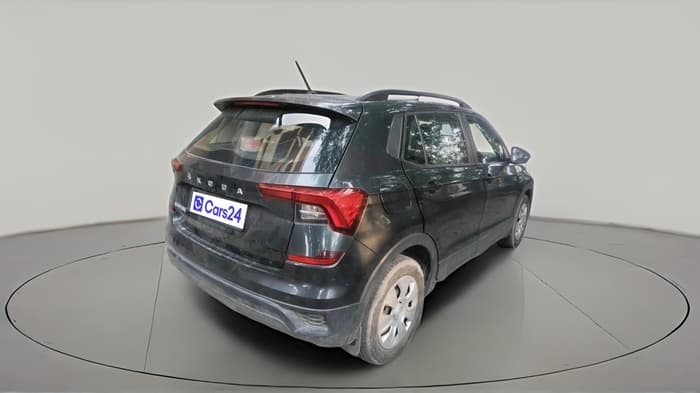 2022 Skoda KUSHAQ ACTIVE 1.0L TSI MT, Petrol, Manual, 32,301 km, exterior