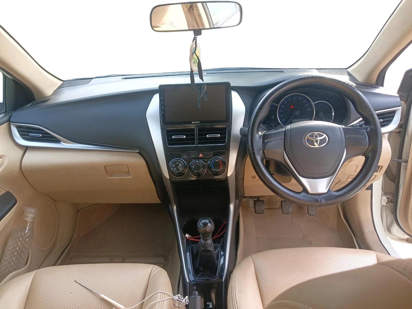 2021 Toyota YARIS J MT, Petrol, Manual, 32,859 km, interior