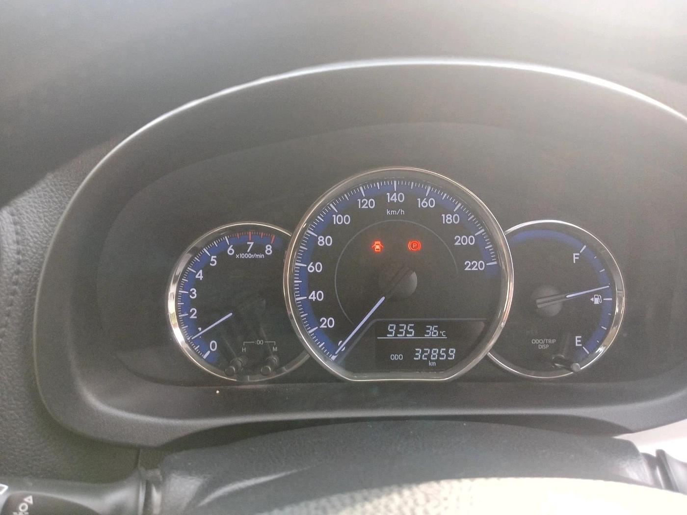 2021 Toyota YARIS J MT, Petrol, Manual, 32,859 km, interior