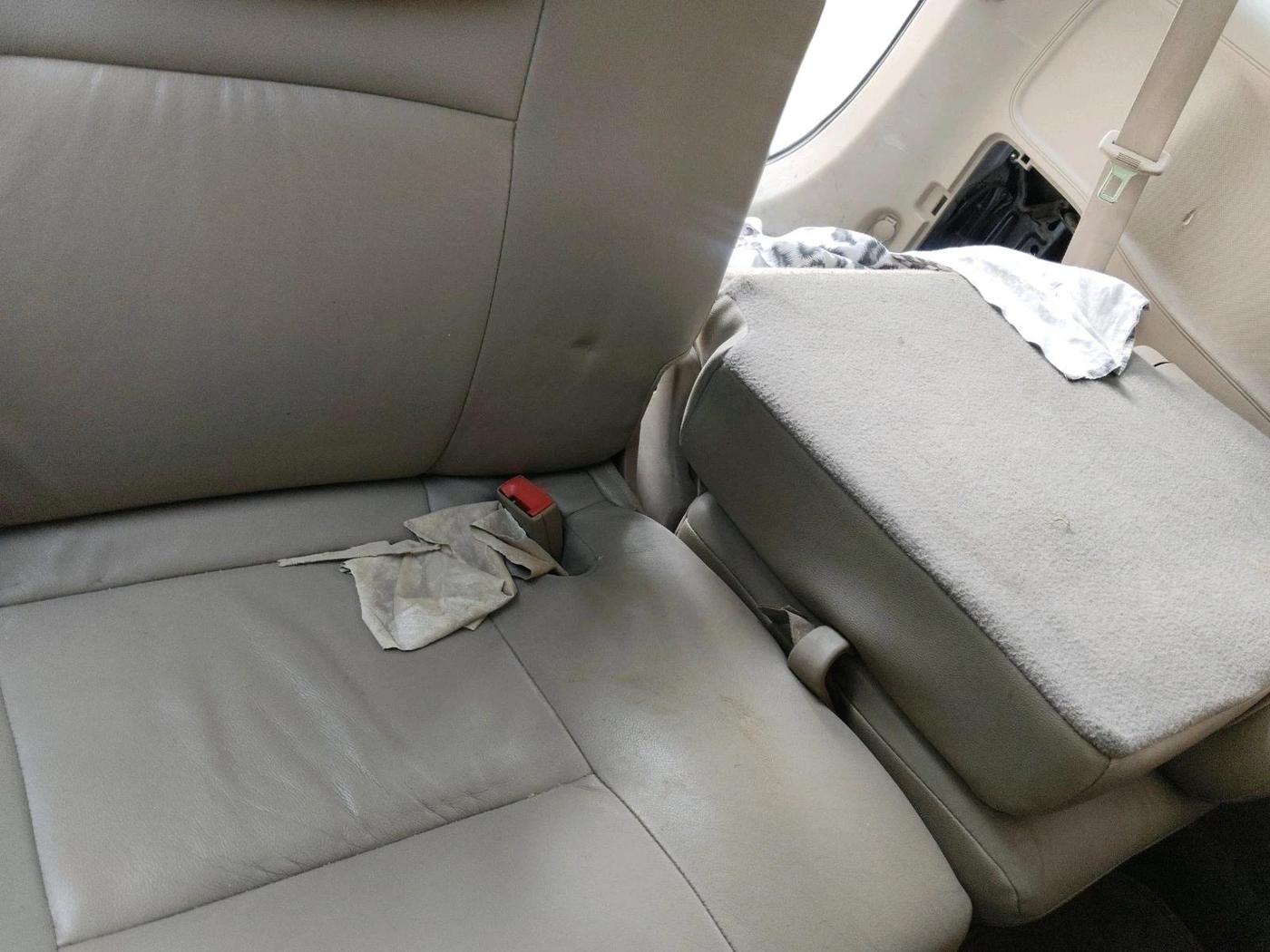 2012 Toyota Fortuner 3.0 4X4 MT, Diesel, Manual, 2,19,944 km, interior