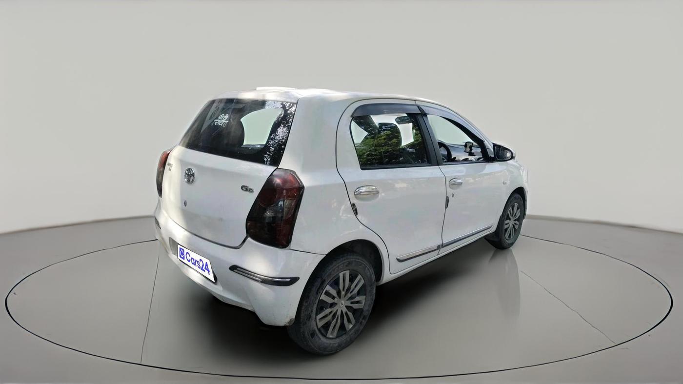 2013 Toyota Etios Liva GD, Diesel, Manual, 2,84,775 km, exterior