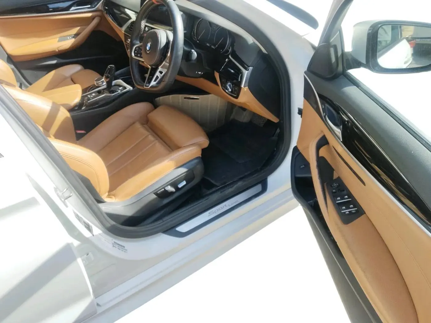2017 BMW 5 Series 520 D SPORTSLINE, Diesel, Automatic, 84,000 km, interior