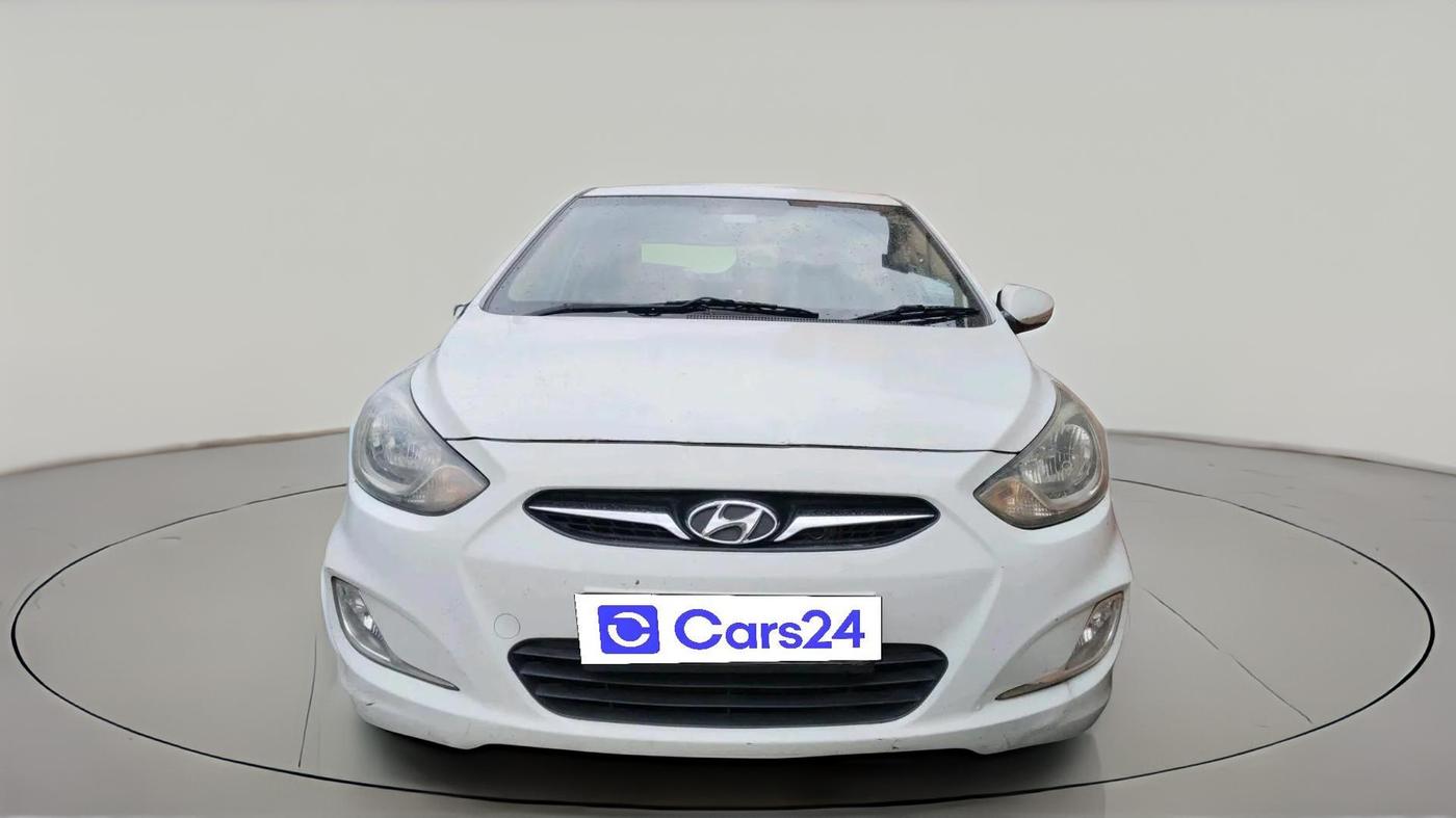 2013 Hyundai Verna FLUIDIC 1.6 CRDI EX, Diesel, Manual, 1,23,000 km, exterior