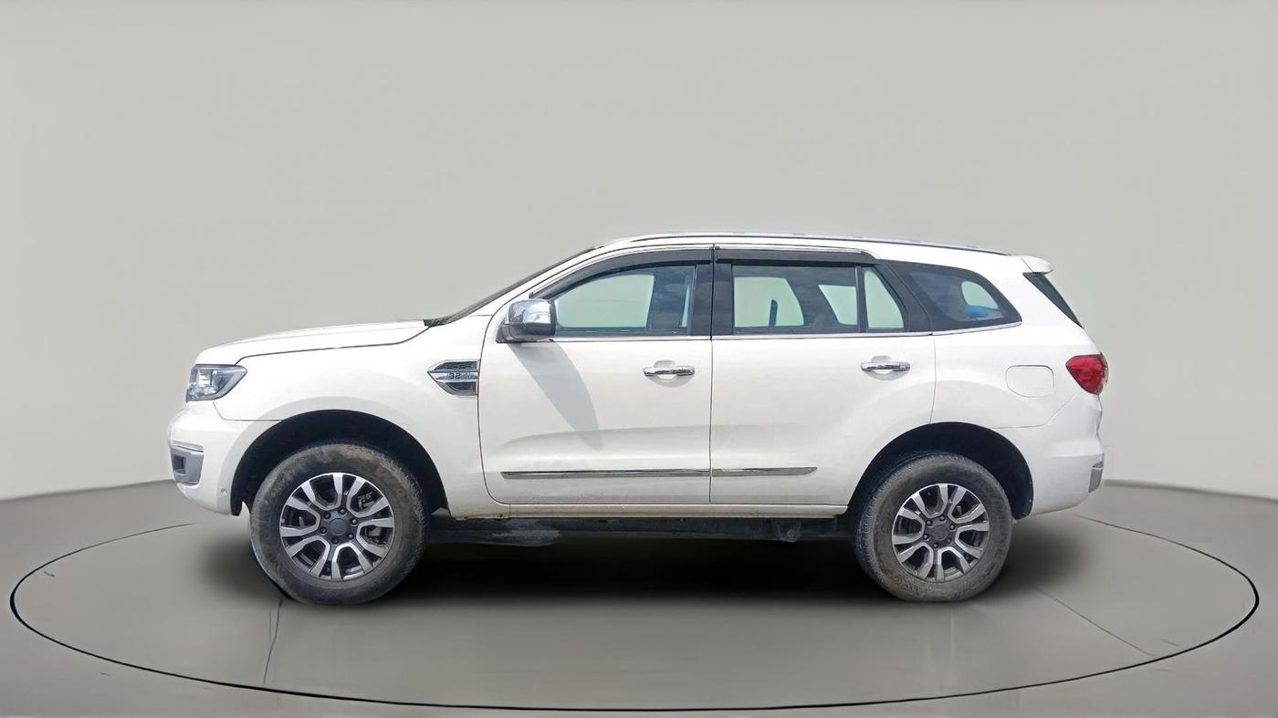 2017 Ford Endeavour TITANIUM 3.2 4X4 AT, Diesel, Automatic, 98,998 km, exterior