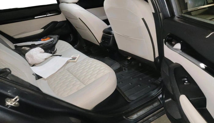 2022 KIA SELTOS HTX 1.5 DIESEL, Diesel, Manual, 1,09,979 km, interior