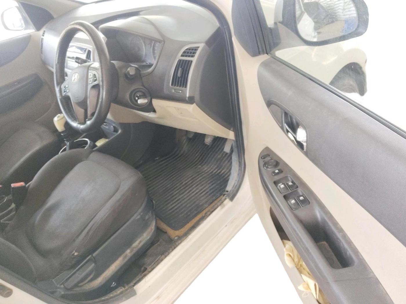 2012 Hyundai i20 SPORTZ 1.4 CRDI, Diesel, Manual, 91,237 km, interior