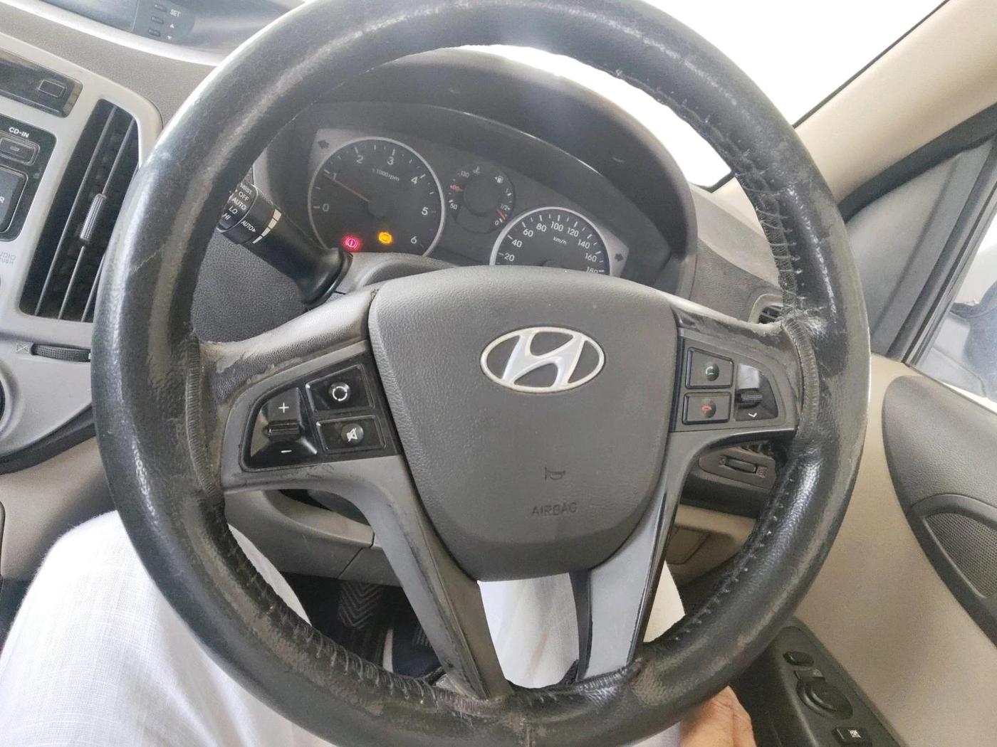 2012 Hyundai i20 SPORTZ 1.4 CRDI, Diesel, Manual, 91,237 km, interior
