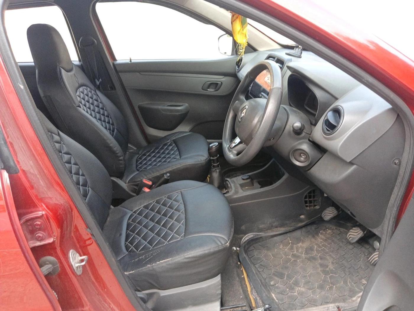 2015 Renault Kwid RXT 0.8, Petrol, Manual, 74,951 km, interior