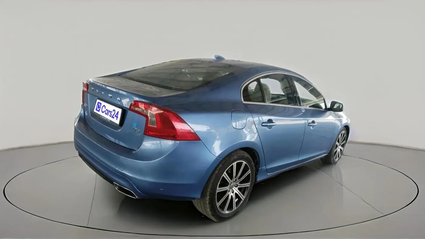 2016 Volvo S60 Momentum D4, Diesel, Automatic, 78,028 km, exterior