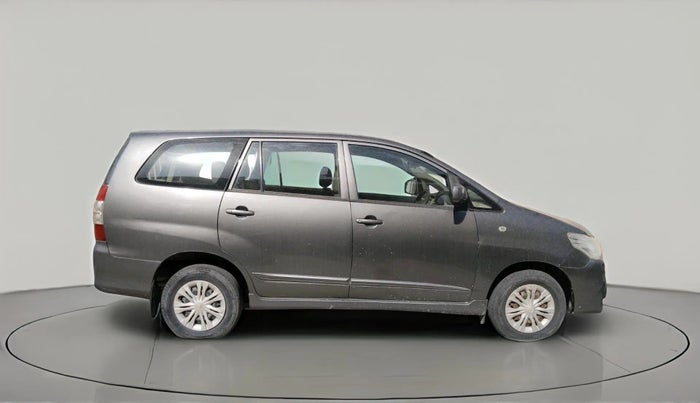 2014 Toyota Innova 2.5 GX 7 STR, Diesel, Manual, 67,201 km, exterior