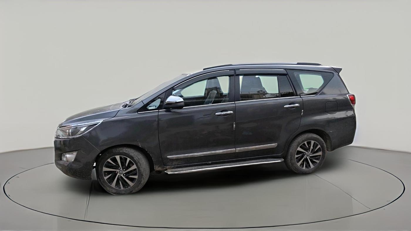 2018 Toyota Innova Crysta 2.4 ZX 7 STR, Diesel, Manual, 1,38,405 km, exterior