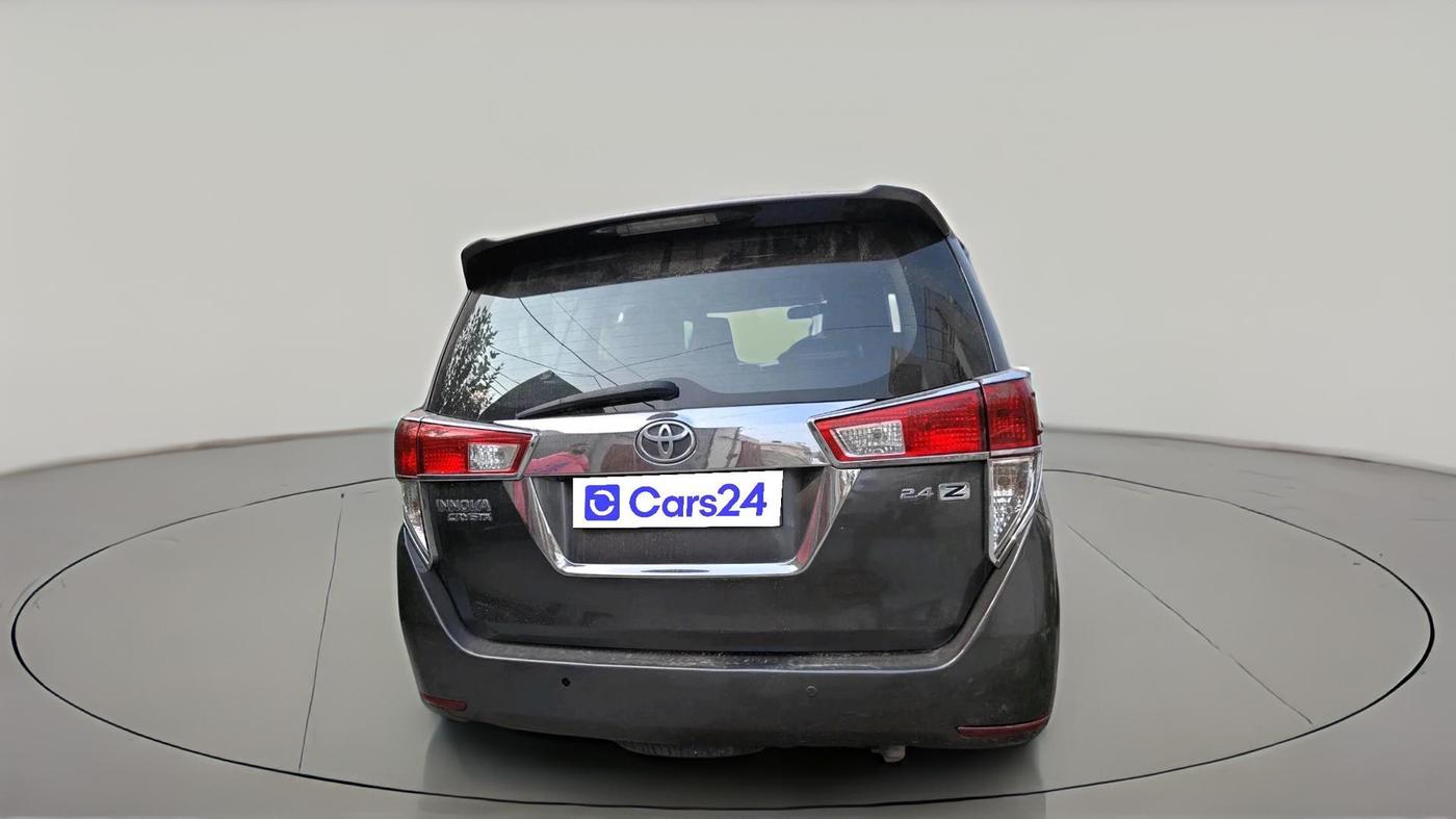 2018 Toyota Innova Crysta 2.4 ZX 7 STR, Diesel, Manual, 1,38,405 km, exterior