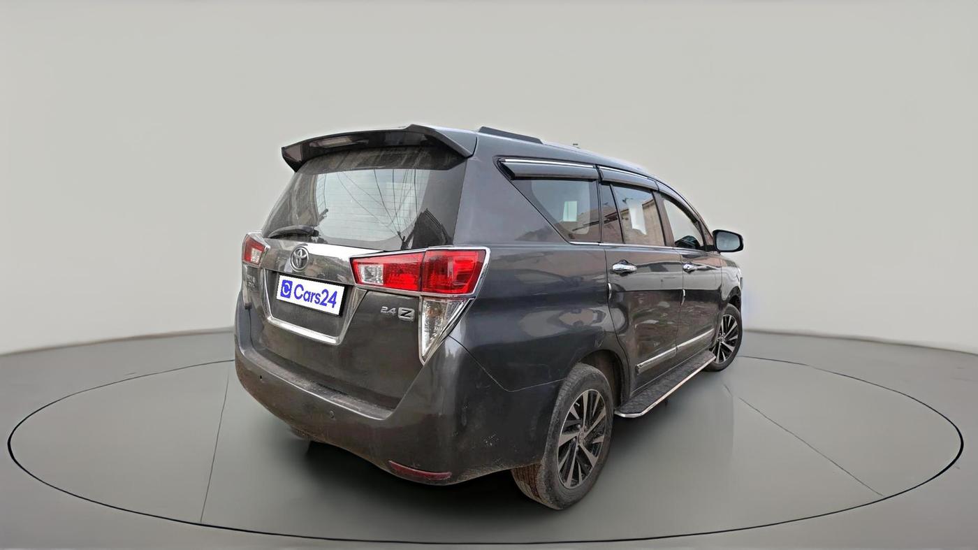 2018 Toyota Innova Crysta 2.4 ZX 7 STR, Diesel, Manual, 1,38,405 km, exterior
