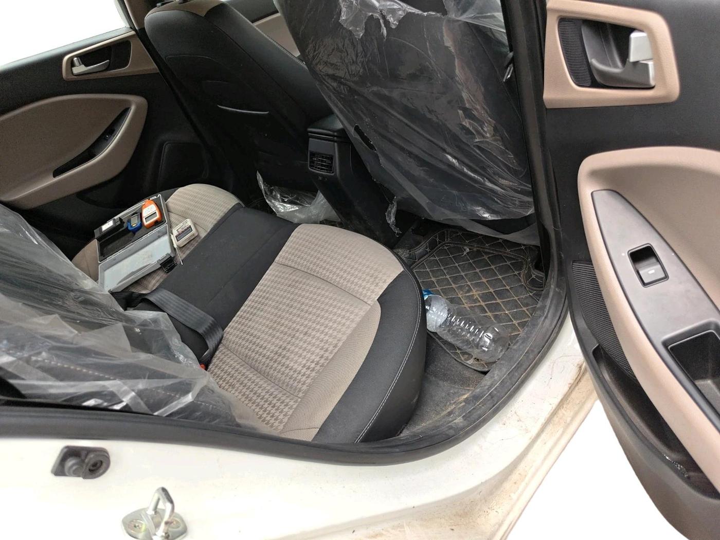 2020 Hyundai Elite i20 SPORTZ PLUS 1.2, Petrol, Manual, 26,298 km, interior