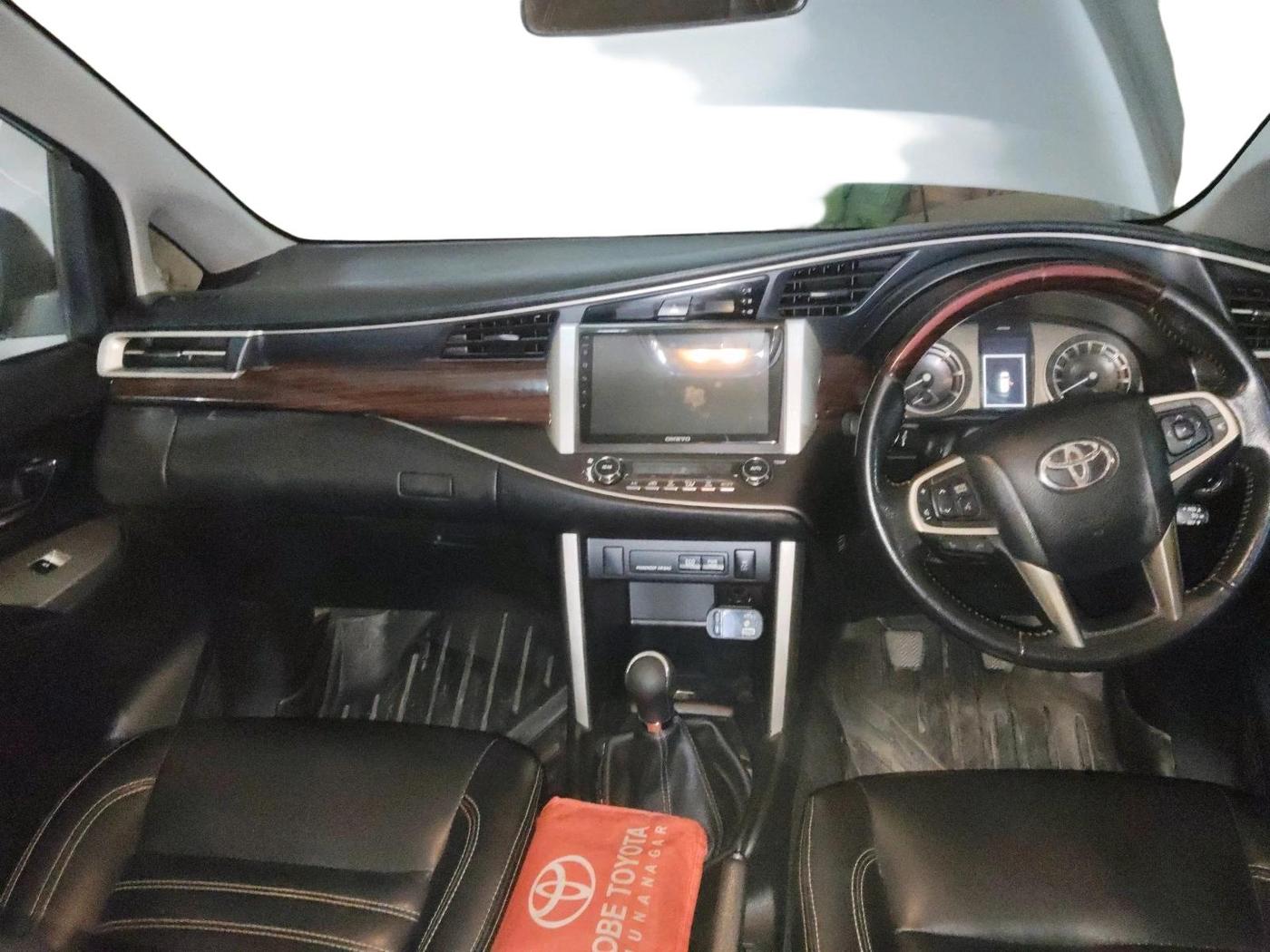 2017 Toyota Innova Crysta 2.4 ZX 7 STR, Diesel, Manual, 1,26,527 km, interior