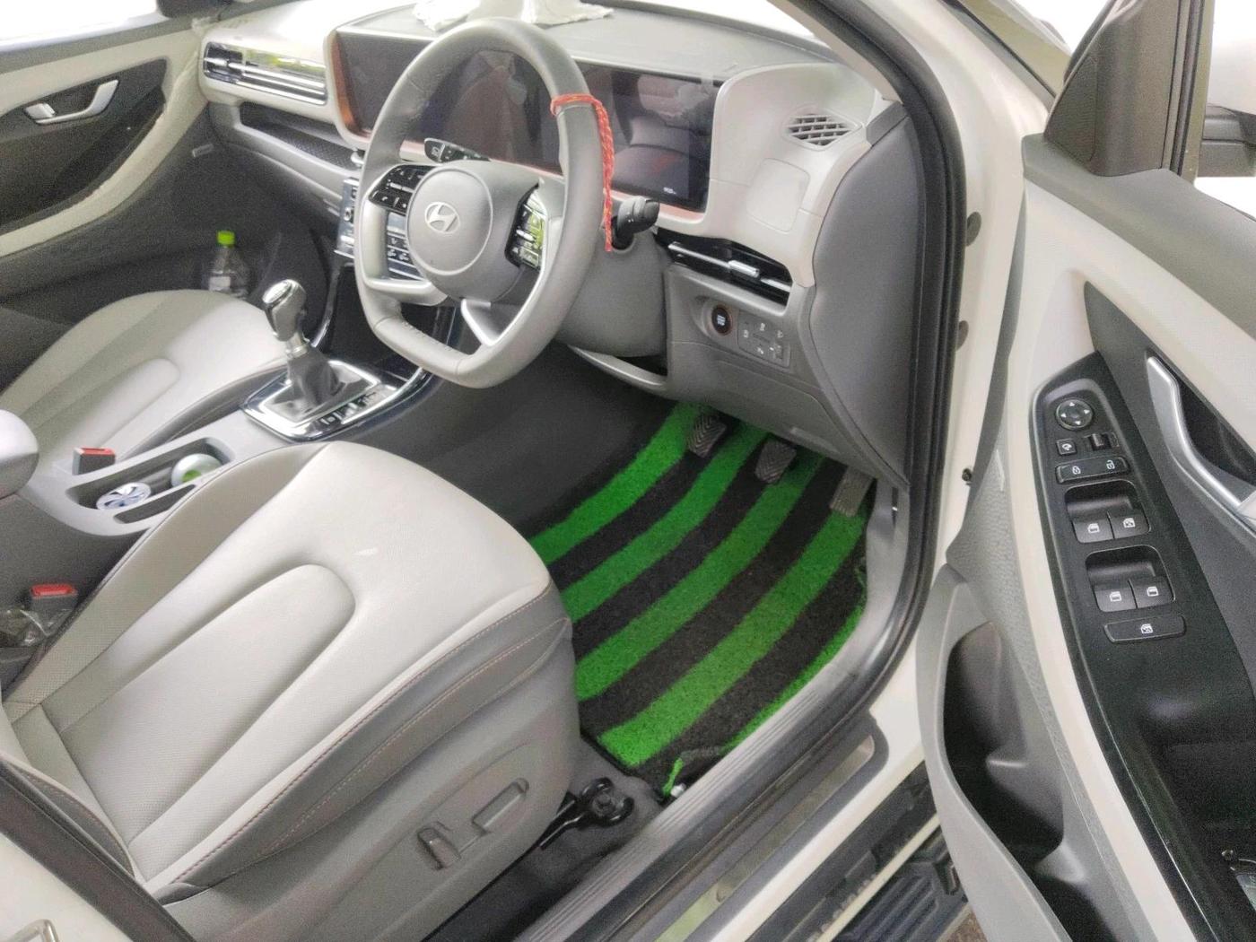 2024 Hyundai Creta SX (O) 1.5 PETROL, Petrol, Manual, 9,920 km, interior