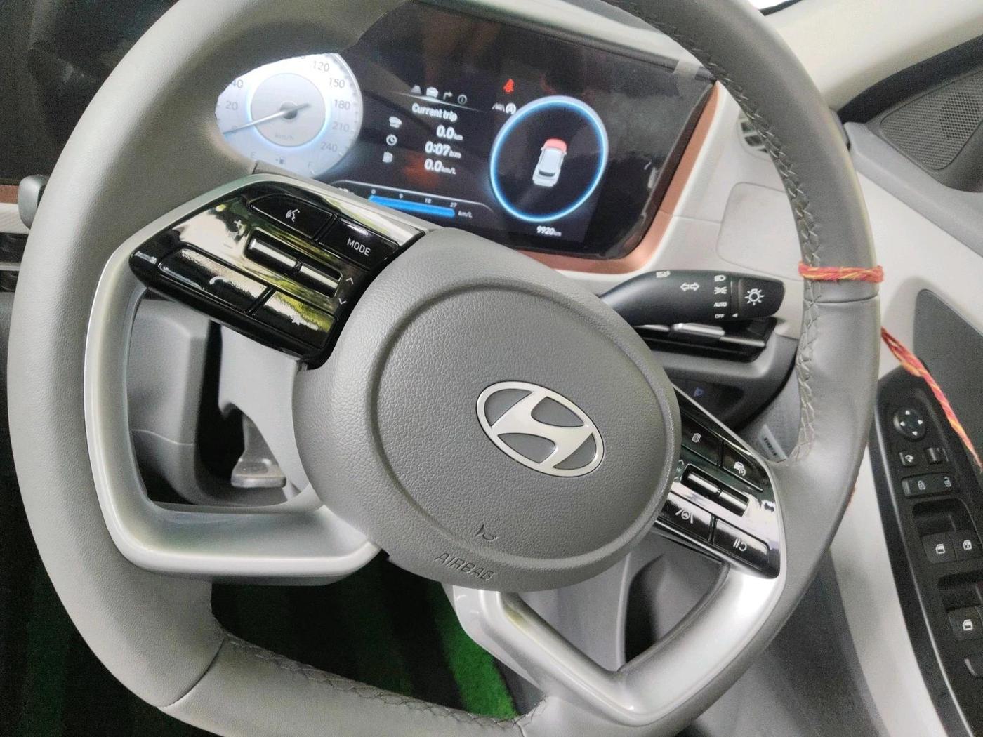 2024 Hyundai Creta SX (O) 1.5 PETROL, Petrol, Manual, 9,920 km, interior