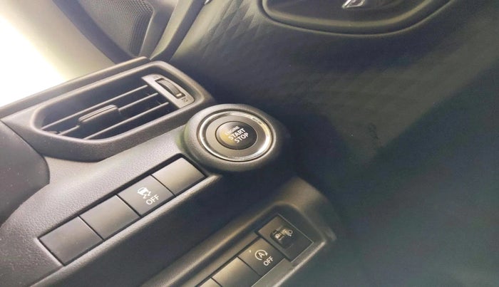 2025 Maruti Swift ZXi Plus AMT, Petrol, Automatic, 5,606 km, interior