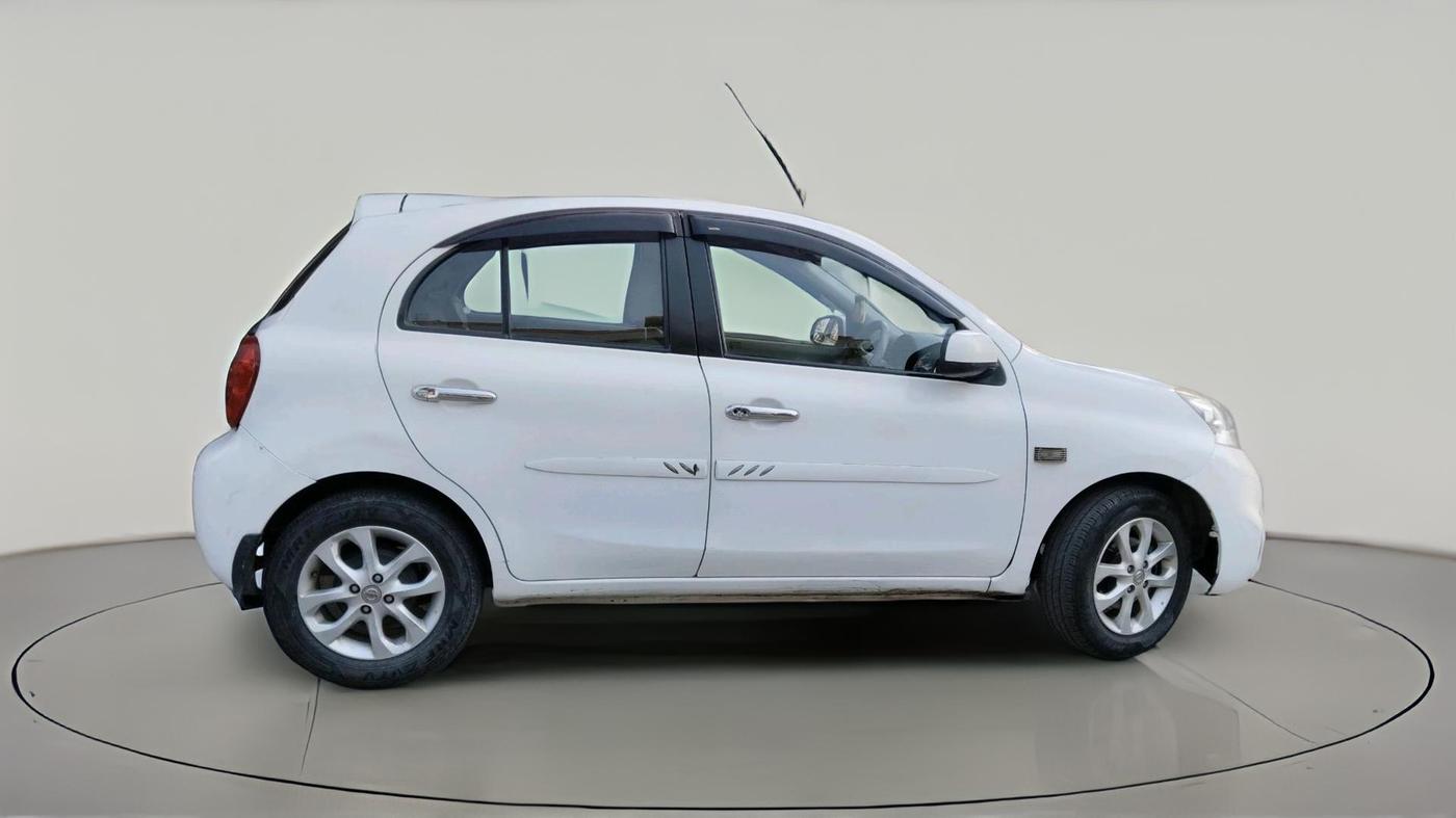 2013 Nissan Micra XV CVT, Petrol, Automatic, 81,568 km, exterior