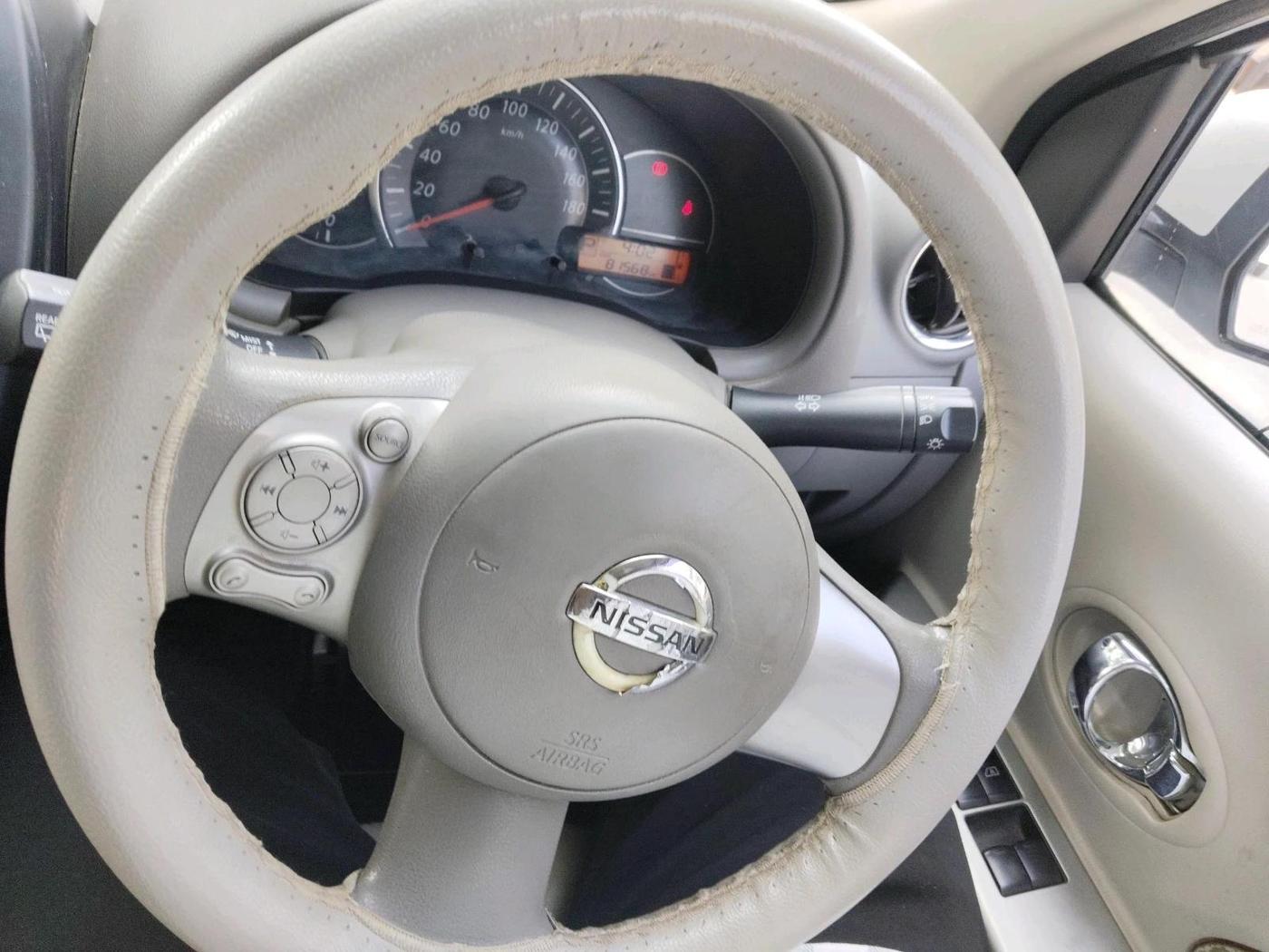 2013 Nissan Micra XV CVT, Petrol, Automatic, 81,568 km, interior