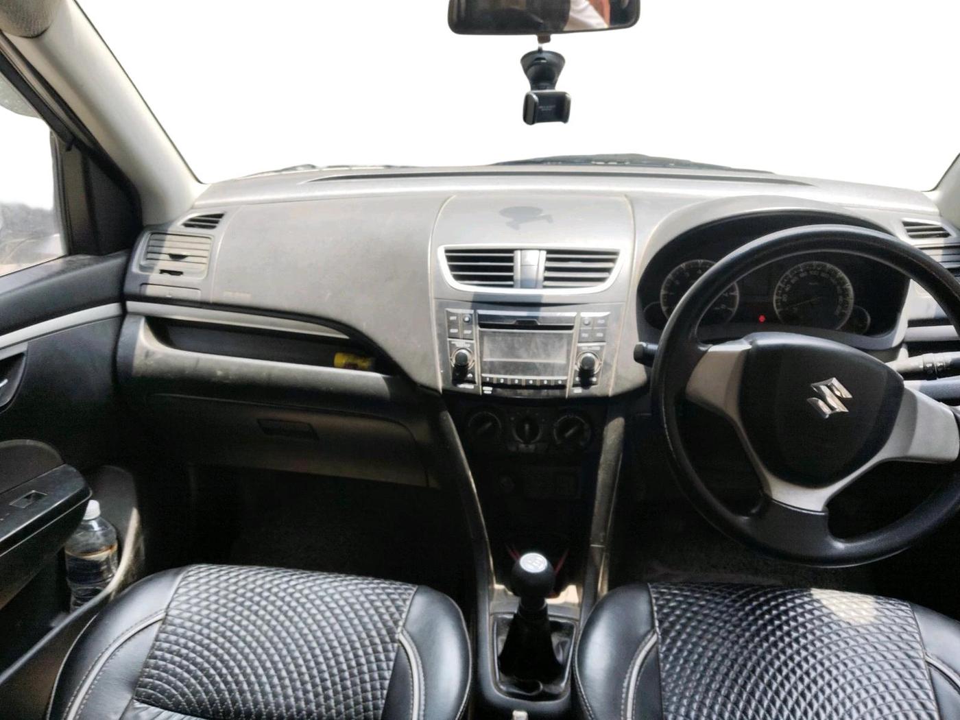 2016 Maruti Swift VXI, Petrol, Manual, 1,00,403 km, interior
