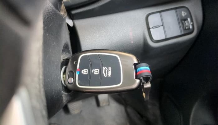 2019 Hyundai VENUE SX 1.0 TURBO, Petrol, Manual, 59,496 km, interior