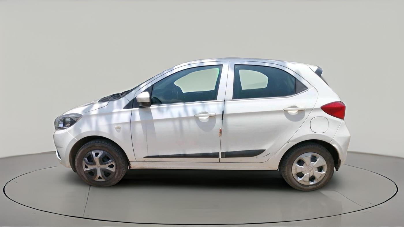 2018 Tata Tiago XT PETROL, CNG, Manual, 1,33,712 km, exterior
