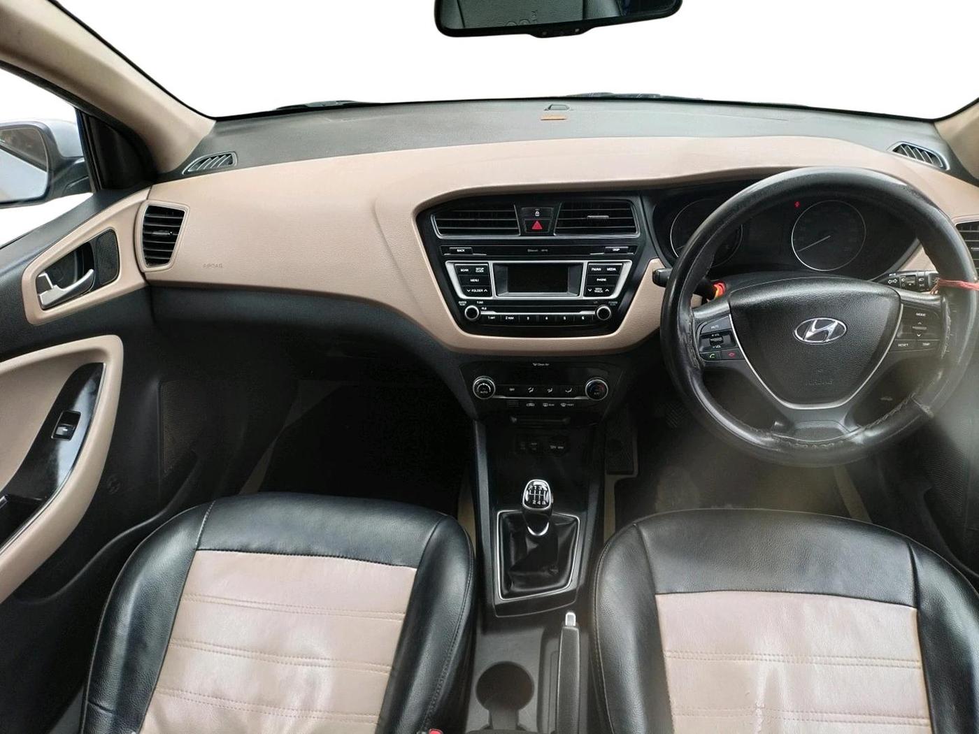 2016 Hyundai Elite i20 SPORTZ 1.4 CRDI, Diesel, Manual, 1,09,220 km, interior