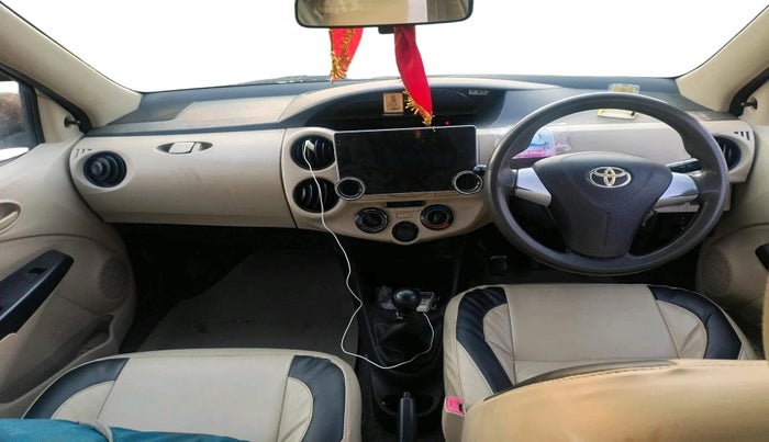 2018 Toyota Etios GX PLATINUM, Petrol, Manual, 1,25,787 km, interior
