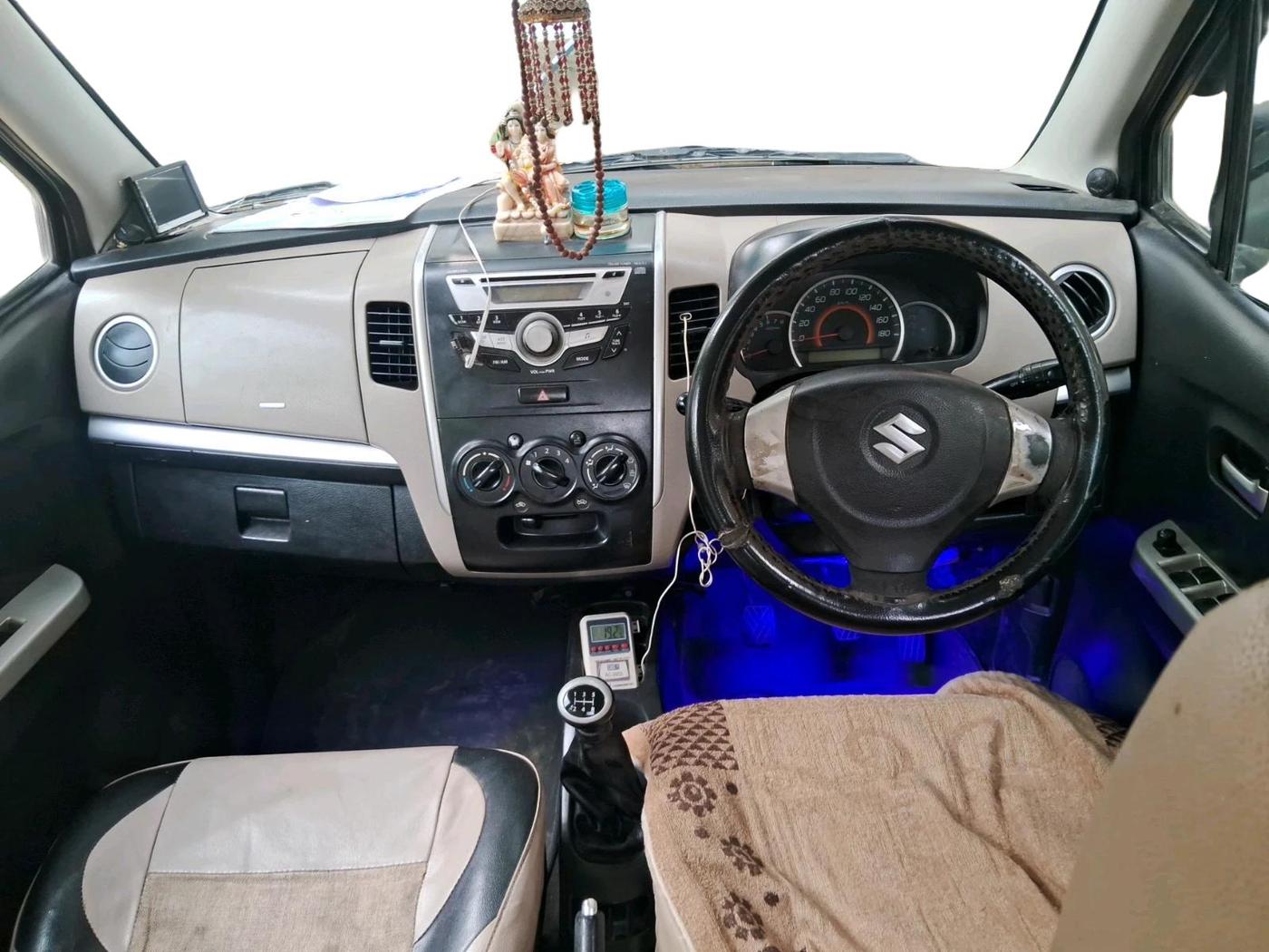 2015 Maruti Wagon R 1.0 VXI, CNG, Manual, 1,44,672 km, interior