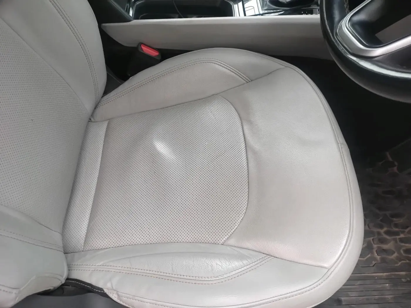 2021 Jeep Compass LIMITED (O) 1.4 PETROL AT, Petrol, Automatic, 1,12,462 km, interior