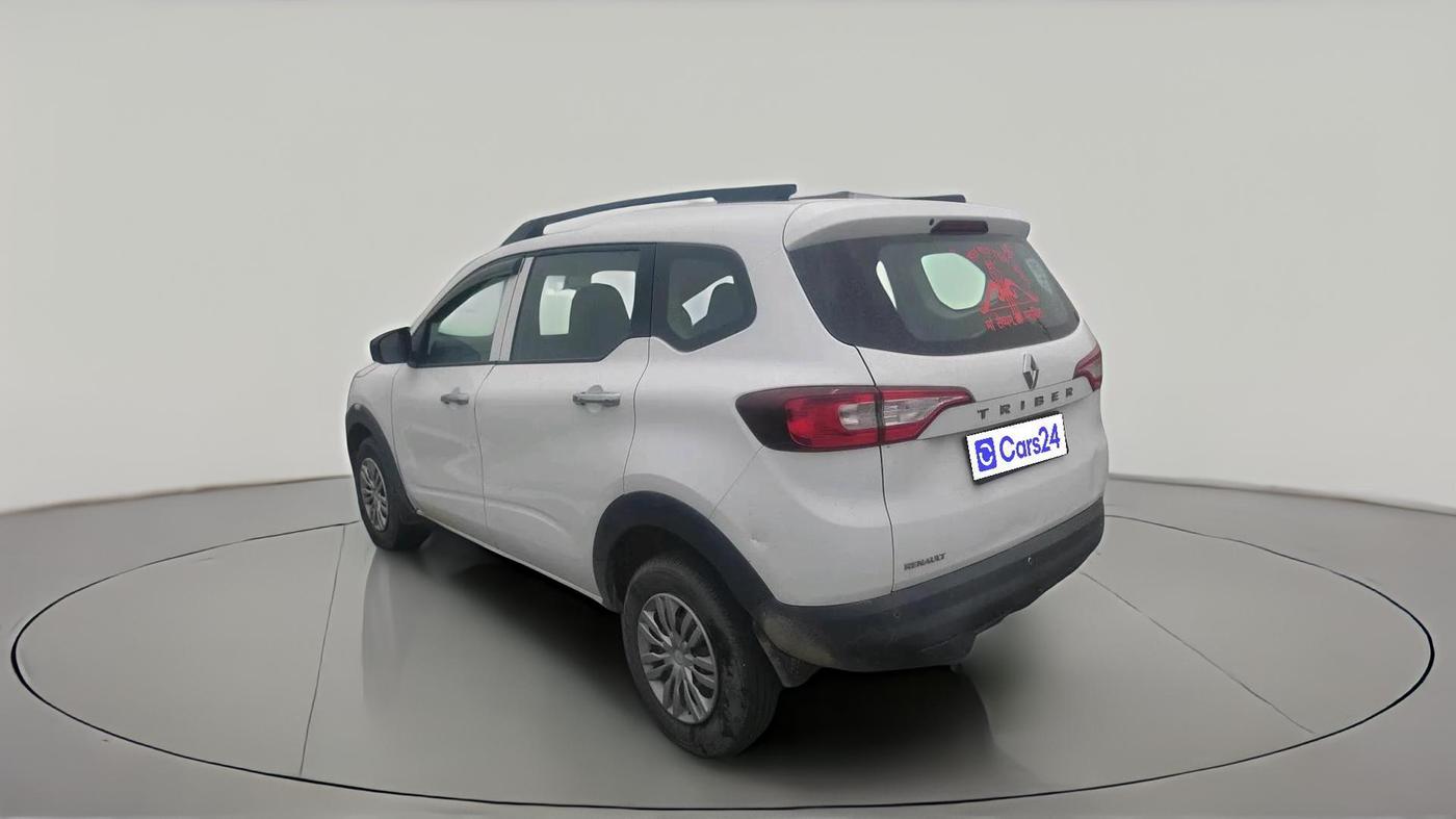 2024 Renault TRIBER RXE MT, Petrol, Manual, 19,936 km, exterior