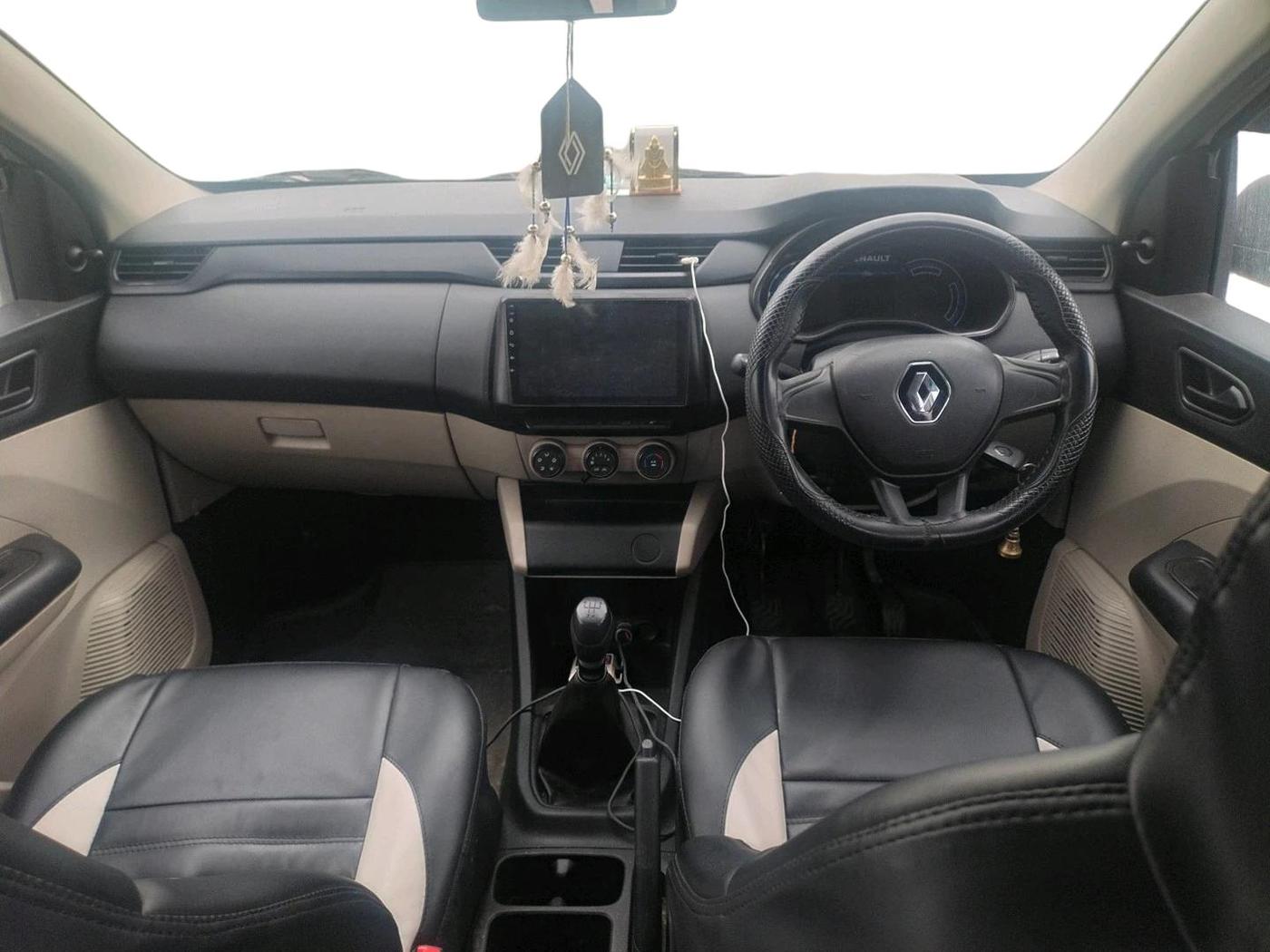 2024 Renault TRIBER RXE MT, Petrol, Manual, 19,936 km, interior