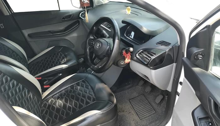 2022 Tata Tiago XT CNG, CNG, Manual, 87,034 km, interior
