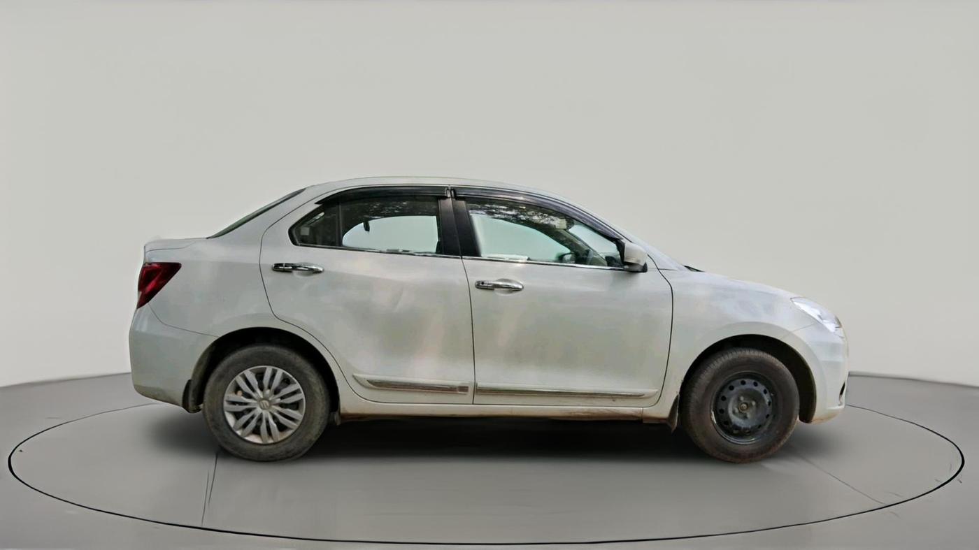 2022 Maruti Dzire VXI CNG, CNG, Manual, 84,611 km, exterior