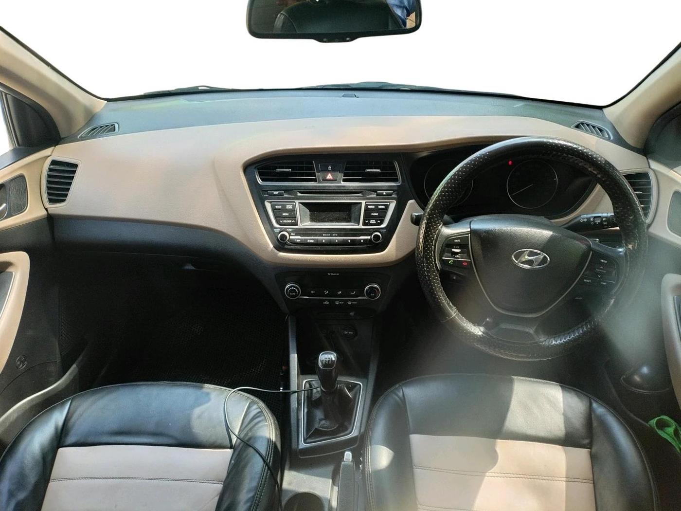 2015 Hyundai Elite i20 SPORTZ 1.2, CNG, Manual, 95,229 km, interior