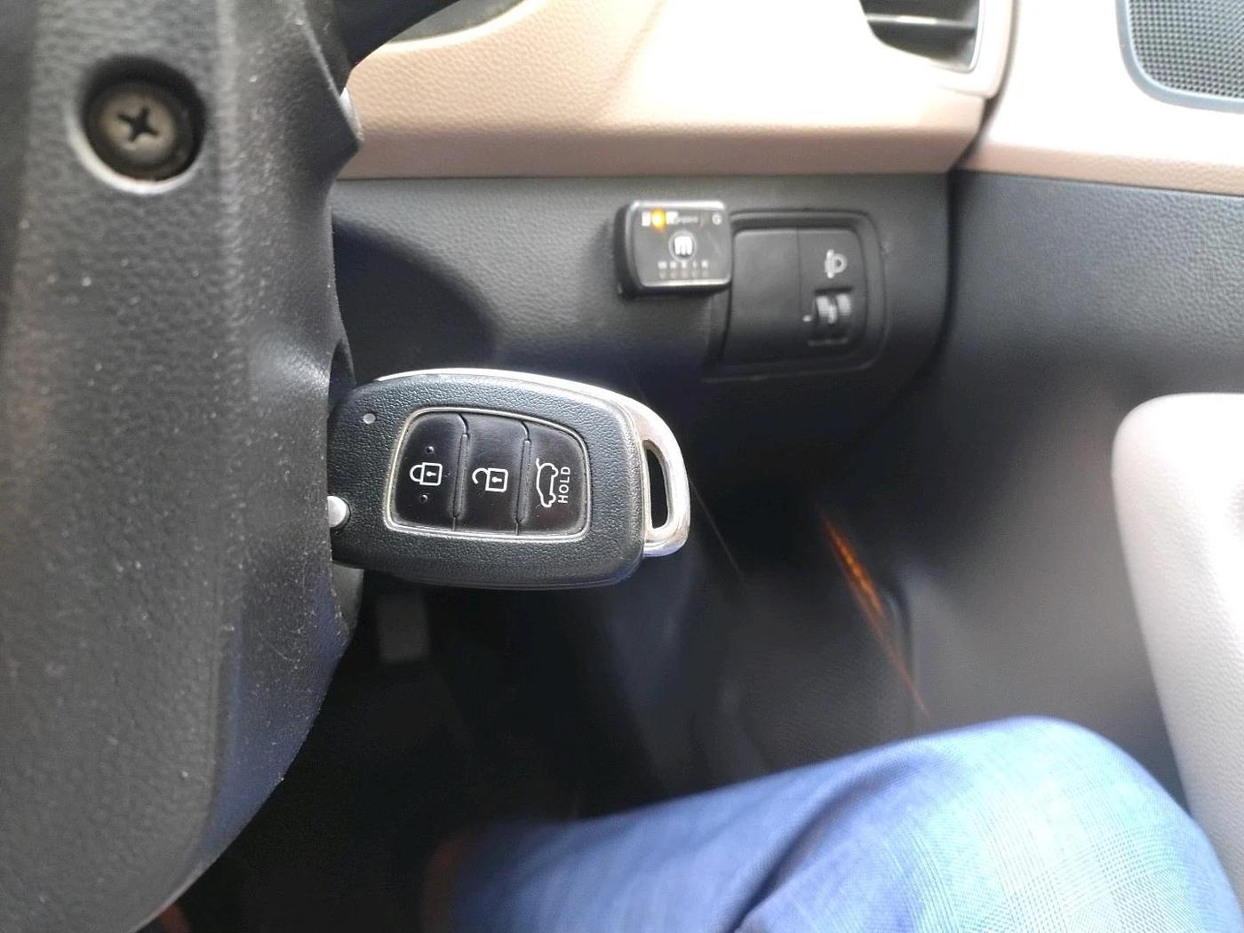 2015 Hyundai Elite i20 SPORTZ 1.2, CNG, Manual, 95,229 km, interior