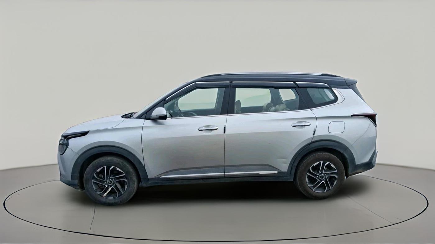 2022 KIA CARENS LUXURY PLUS 1.4 PETROL 7 STR, Petrol, Manual, 23,056 km, exterior
