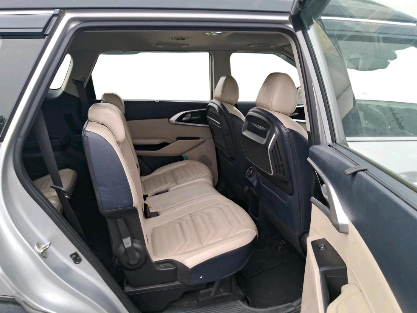 2022 KIA CARENS LUXURY PLUS 1.4 PETROL 7 STR, Petrol, Manual, 23,056 km, interior