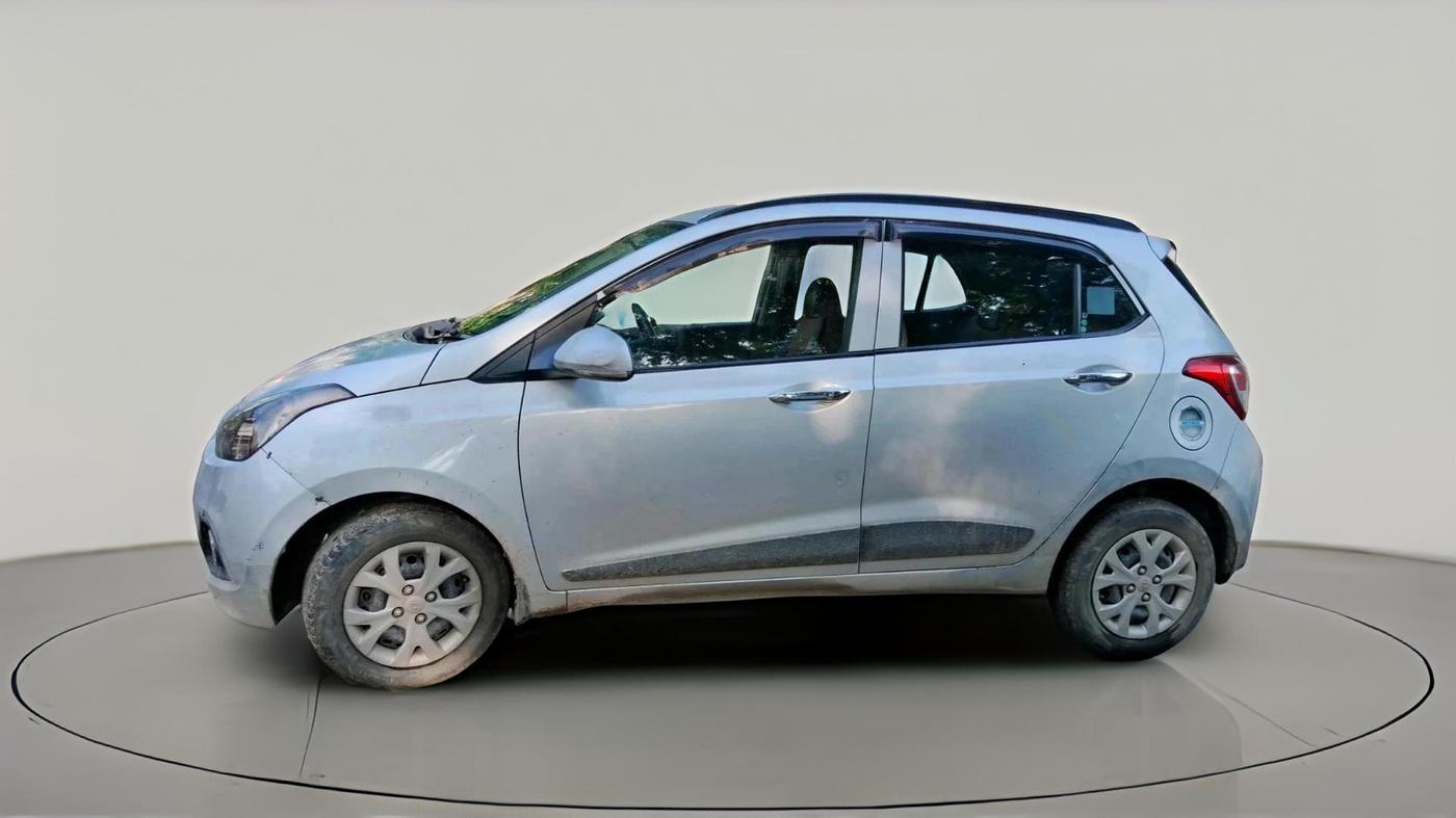 2014 Hyundai Grand i10 SPORTZ 1.2 KAPPA VTVT, CNG, Manual, 1,00,129 km, exterior