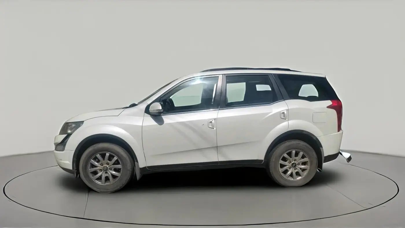 2016 Mahindra XUV500 W10 1.99, Diesel, Manual, 1,47,848 km, exterior