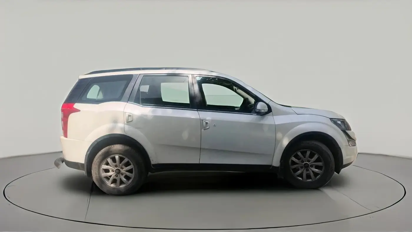 2016 Mahindra XUV500 W10 1.99, Diesel, Manual, 1,47,848 km, exterior
