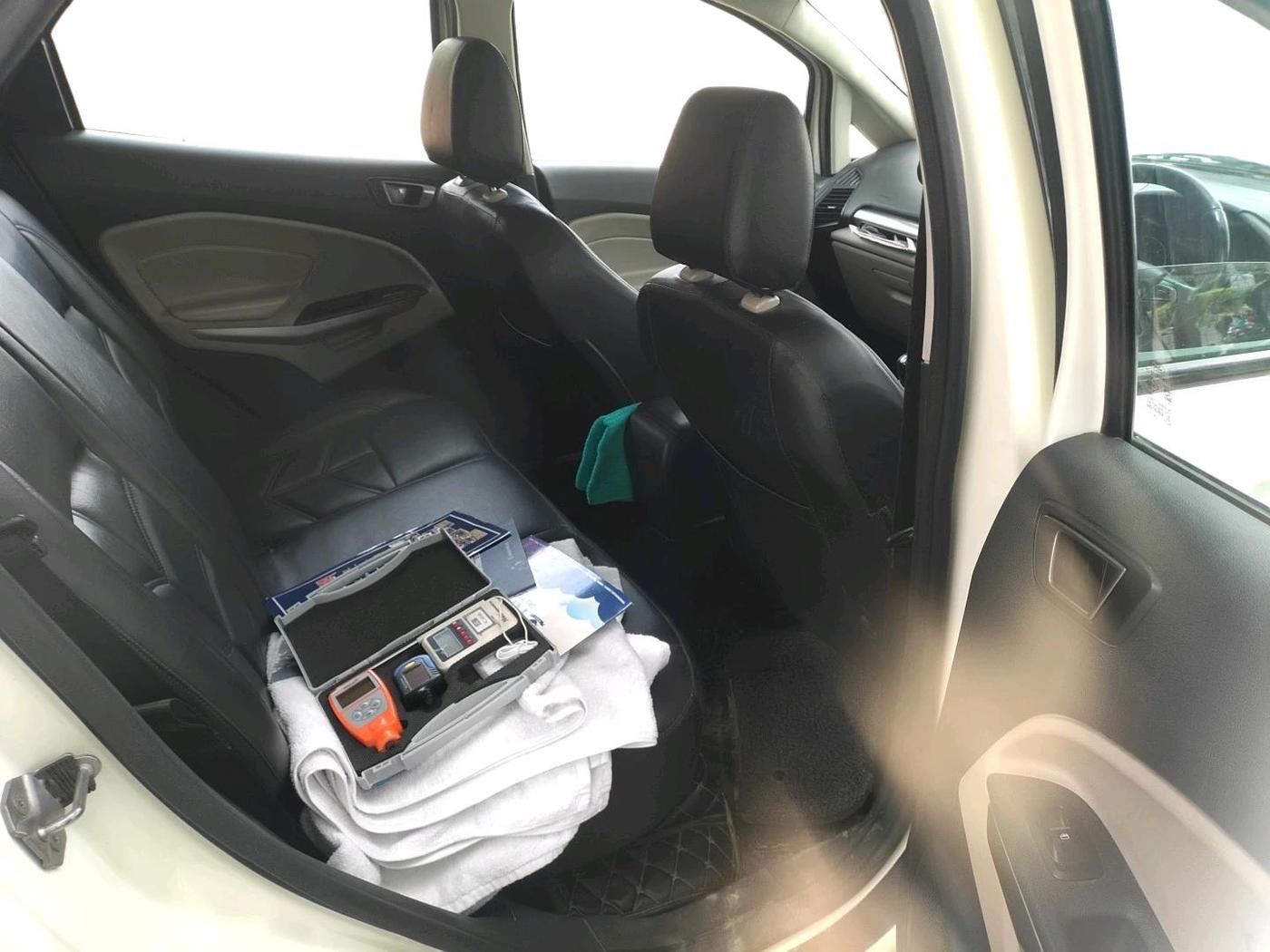 2020 Ford Ecosport TITANIUM 1.5L DIESEL, Diesel, Manual, 1,19,536 km, interior