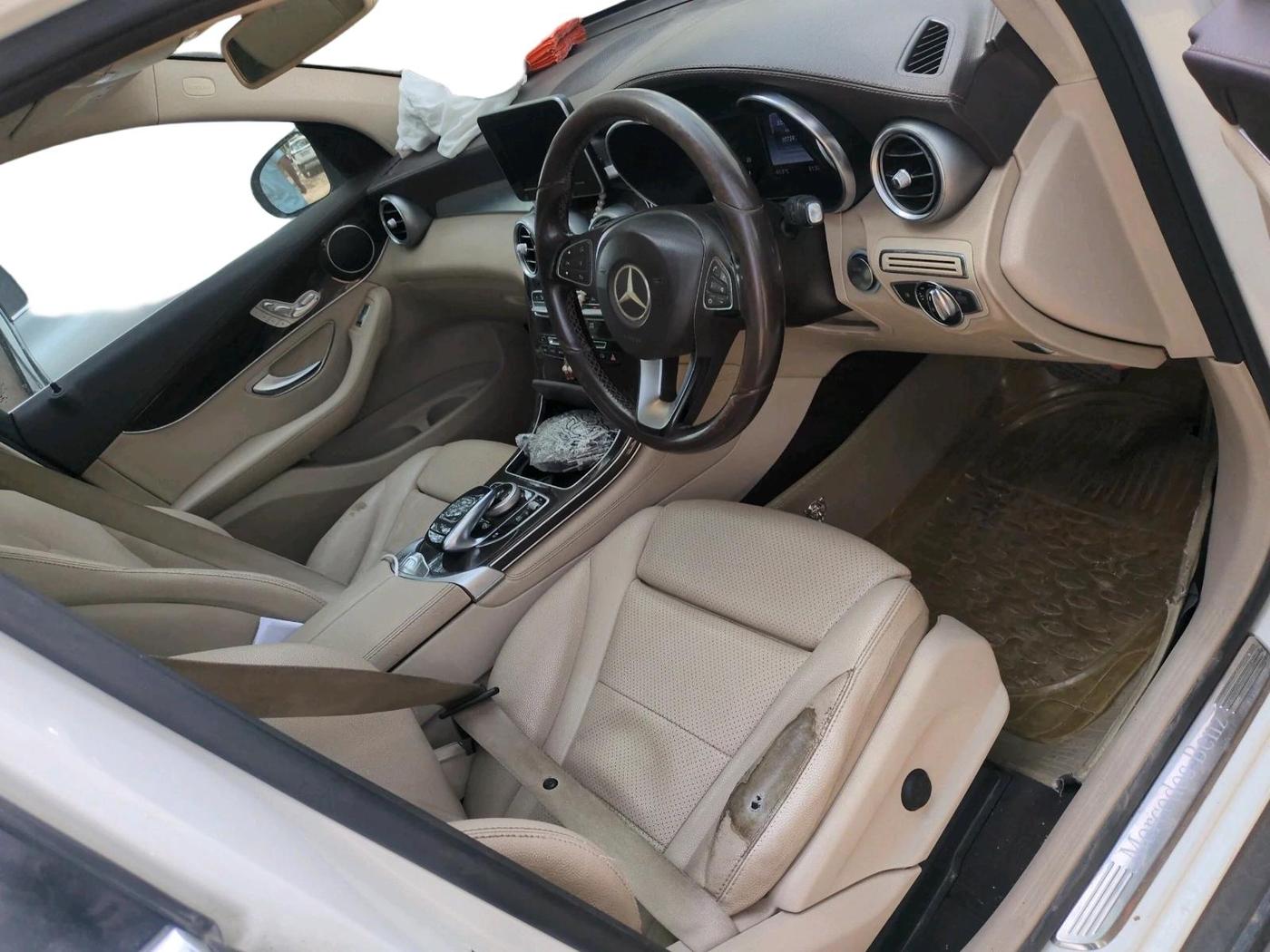 2016 Mercedes Benz GLC CLASS 220 D 4 MATIC, Diesel, Automatic, 1,07,391 km, interior