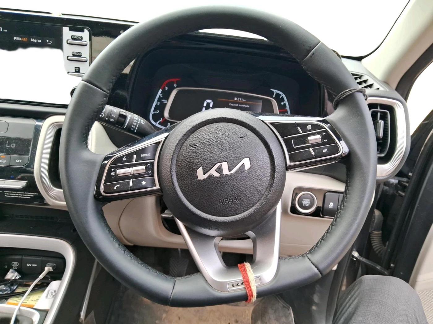 2025 KIA SONET HTK PLUS 1.5 DIESEL MT, Diesel, Manual, 14,441 km, interior